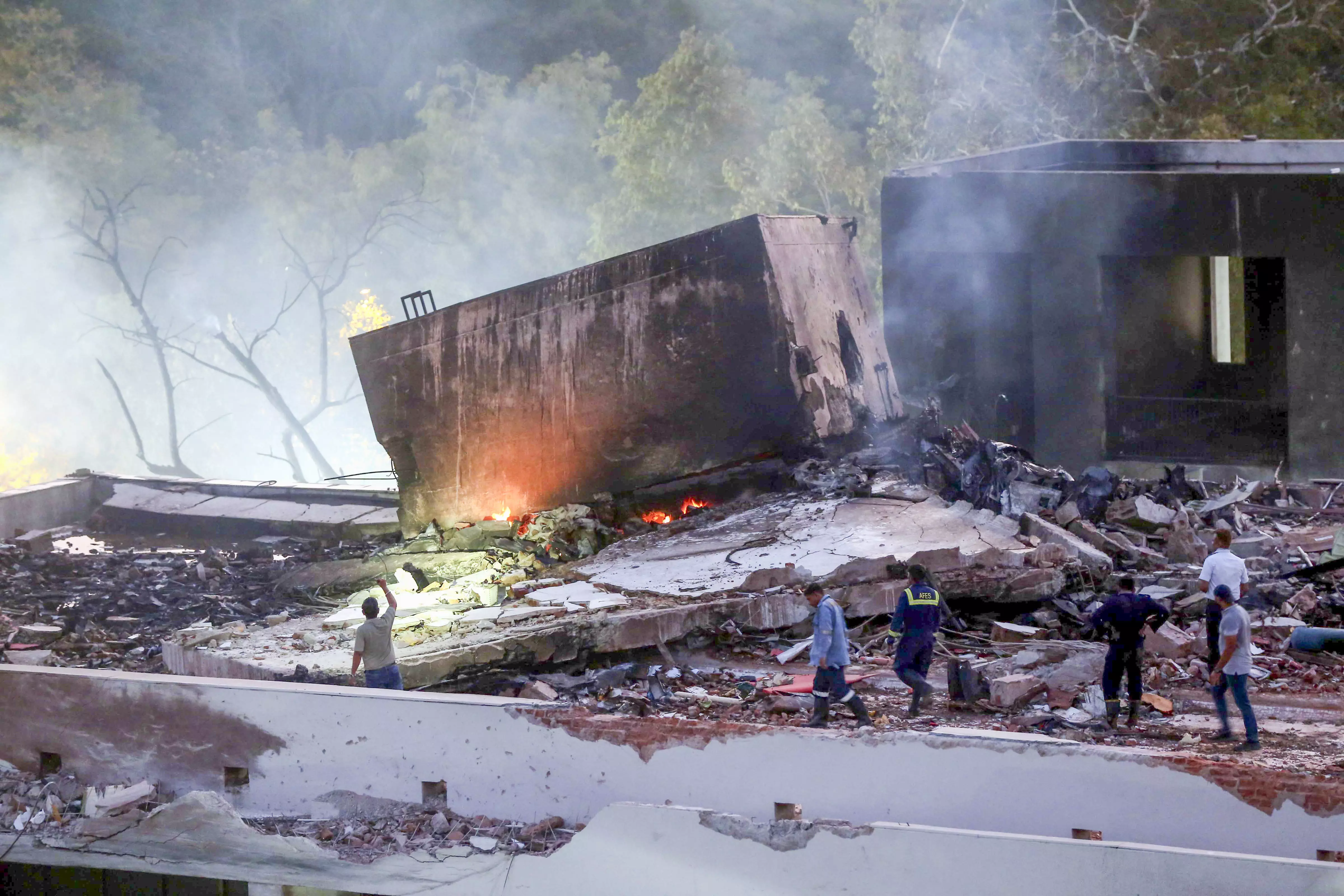 Late Night, Search For Crash Survivors