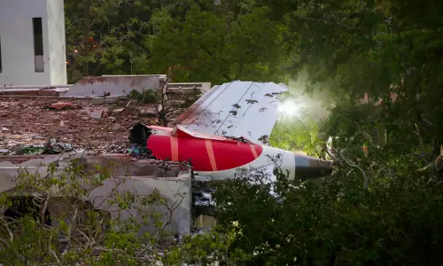 Live: 6 Victims’ Bodies Handed Over to Families