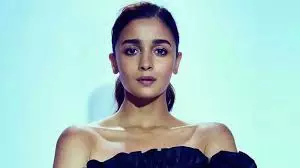 Alia Bhatt or Mrs Kapoor? Alia Bhatt or Mrs Kapoor?