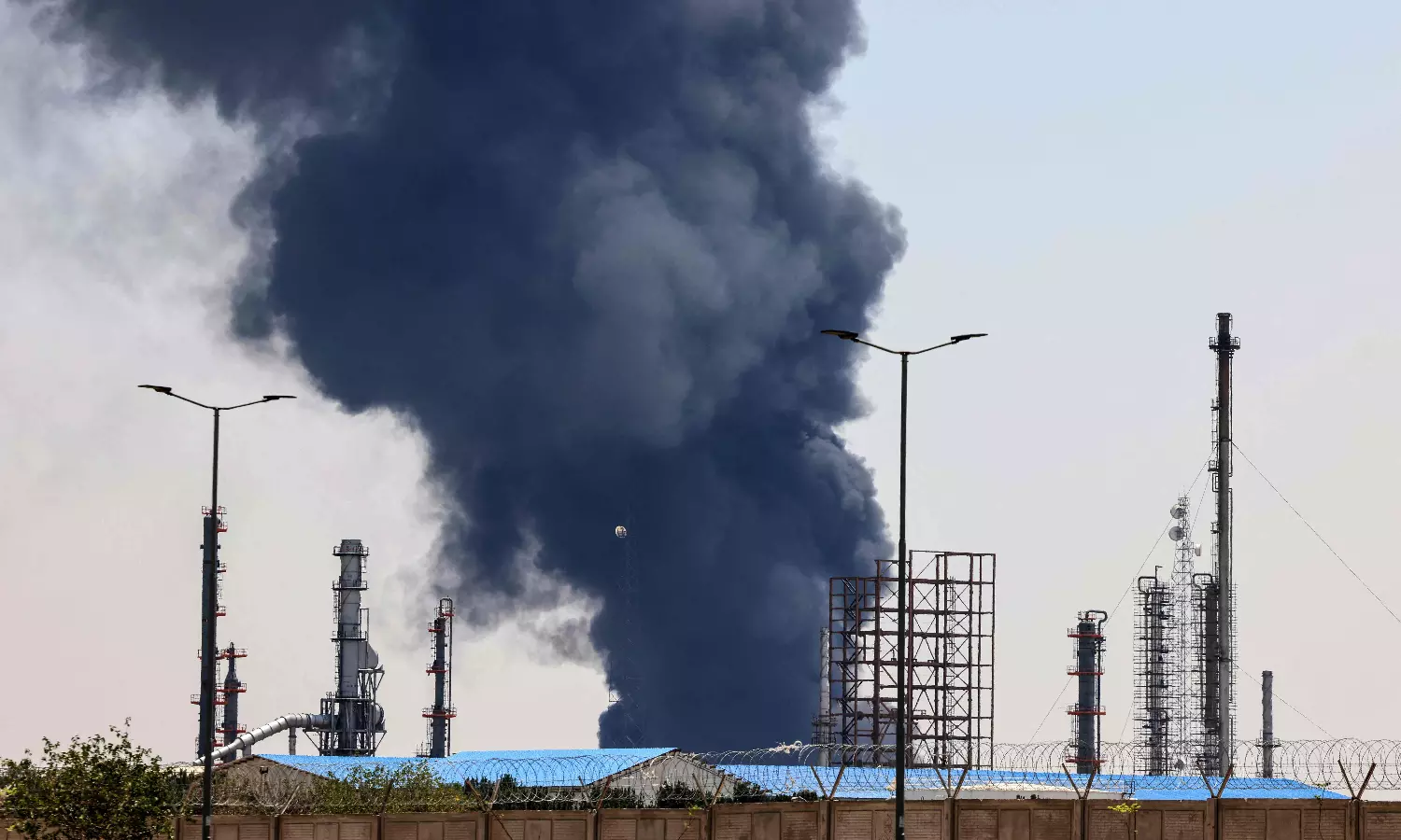 Worried Parents of Jammu and Kashmir Students Stuck in Iran Seek Their Early Evacuation