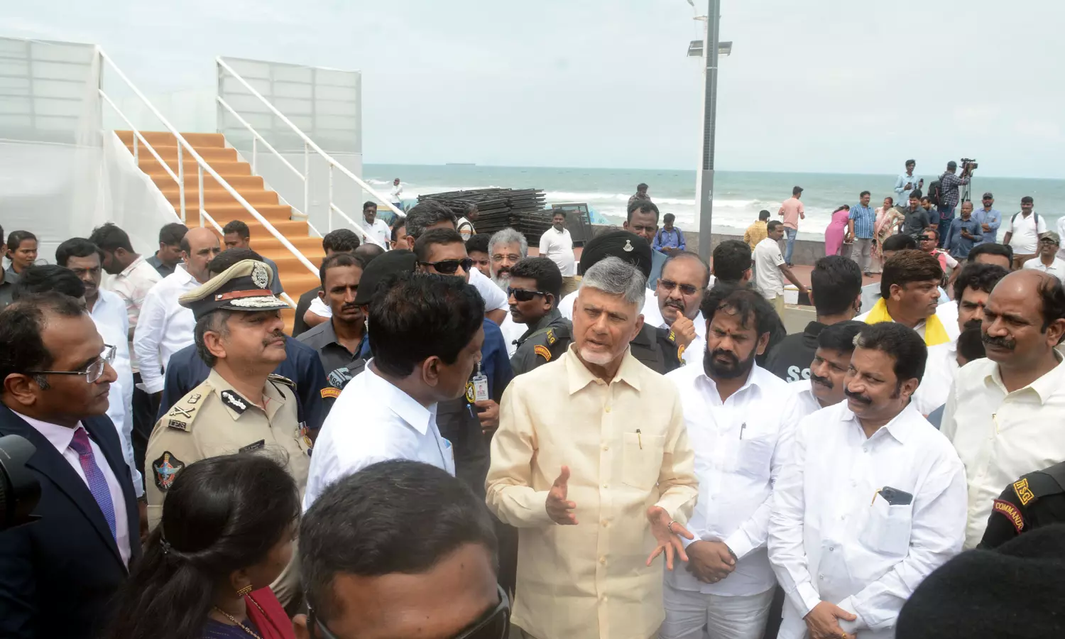 AP CM Reviews Arrangements For Yoga Day On June 21