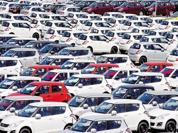 Vehicle Wholesales Rise 2% in May, Says SIAM