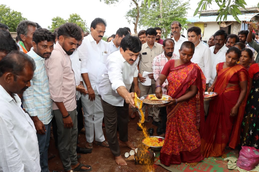 All Eligible Families to Get Indiramma Houses