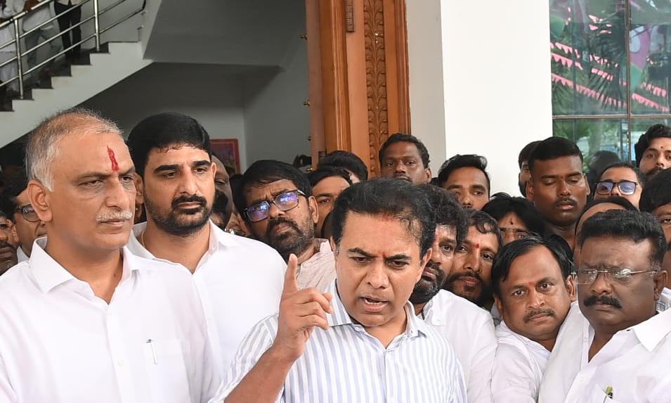 Ex-SIB Chief Appears Before SIT in Phone Tapping Case