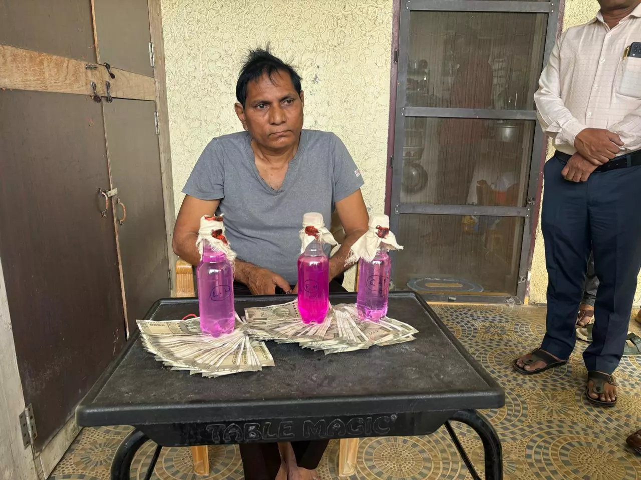 TGNPDCL SE Naresh Held In Rs1 lakh Graft Case