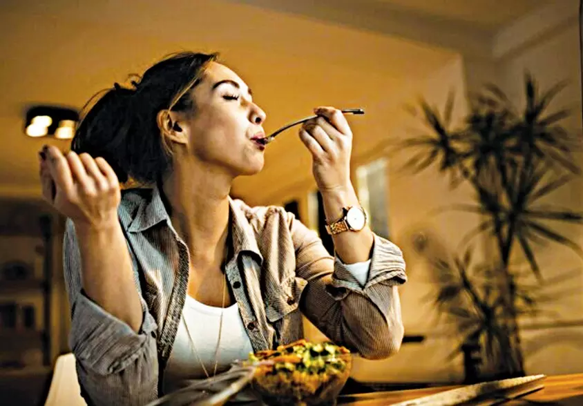 The Steady Feed Of Food Noise B-Eats