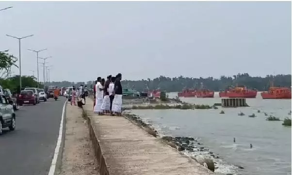 One Dead, One Missing As Tourists Swept Away At Tajpur Beach