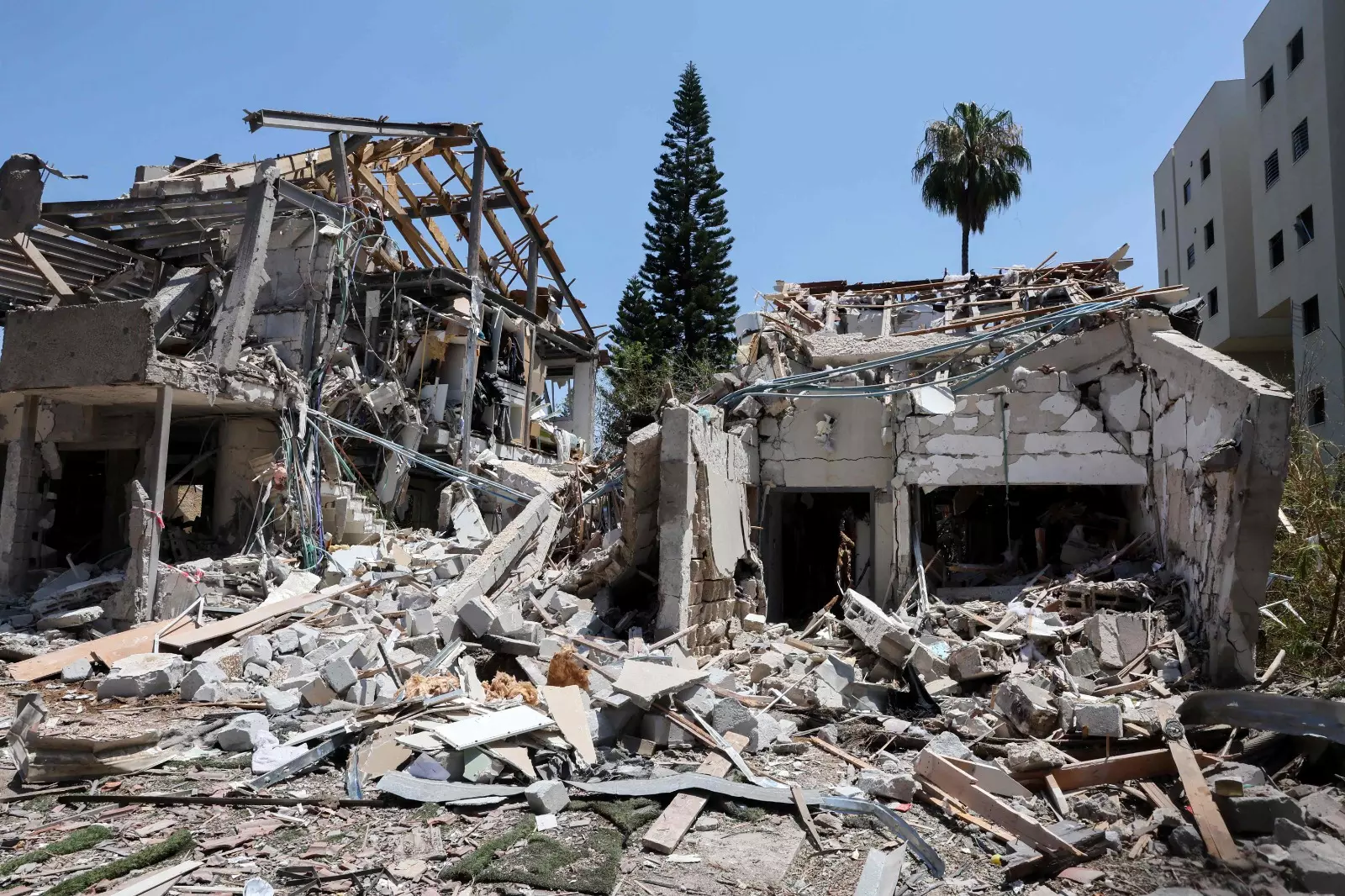 US Says Iran Nuclear Sites Hit Hard; No War Intent