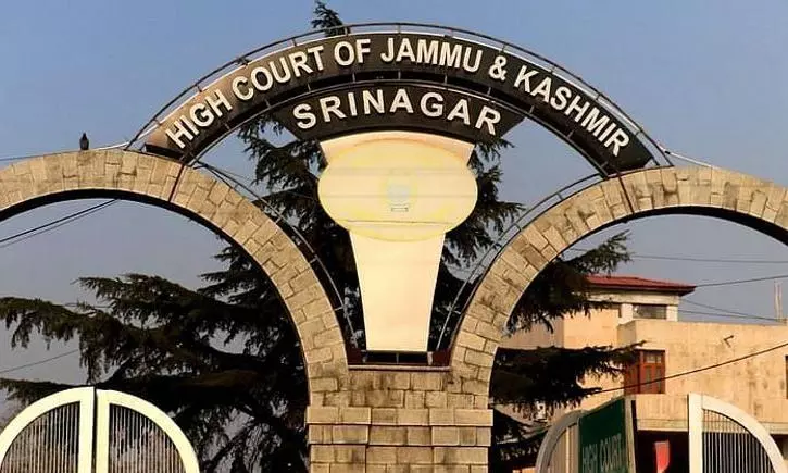 J&K Top Court Asks MHA To Bring Deported Pakistani Spouse Of Kashmiri Man Back