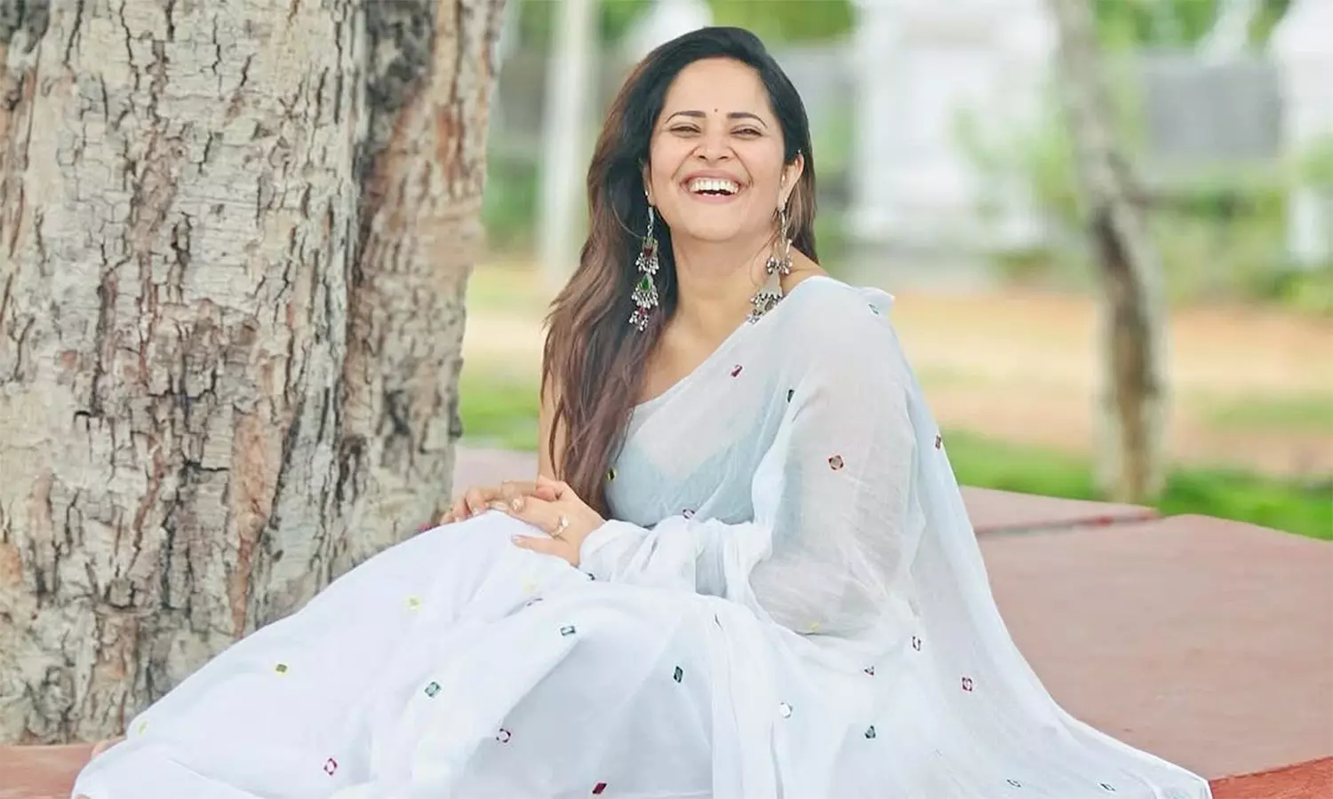 Anasuya Bharadwaj: A Vision in White