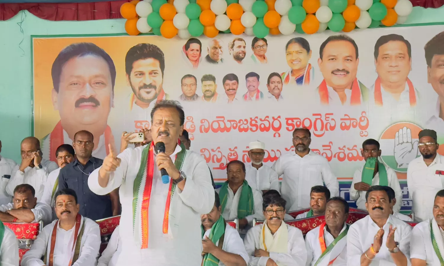 Shabbir Warns Party Men On Collecting Money For Indiramma Houses