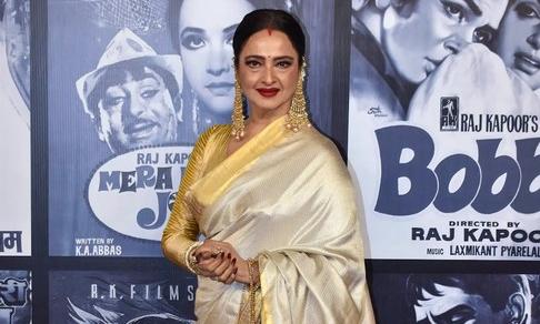 Rekha and Alia Bhatt Shine at 'Umrao Jaan' Premiere