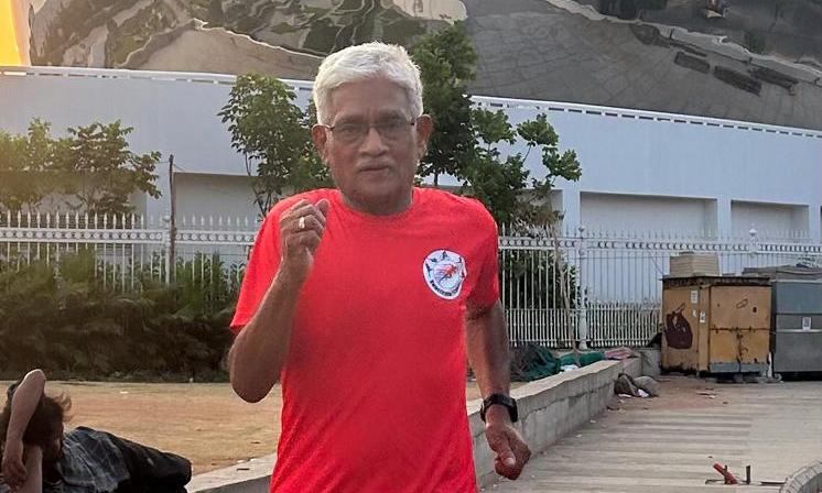 74-Year-Old Hyderabad Runner Inspires with Marathon Success
