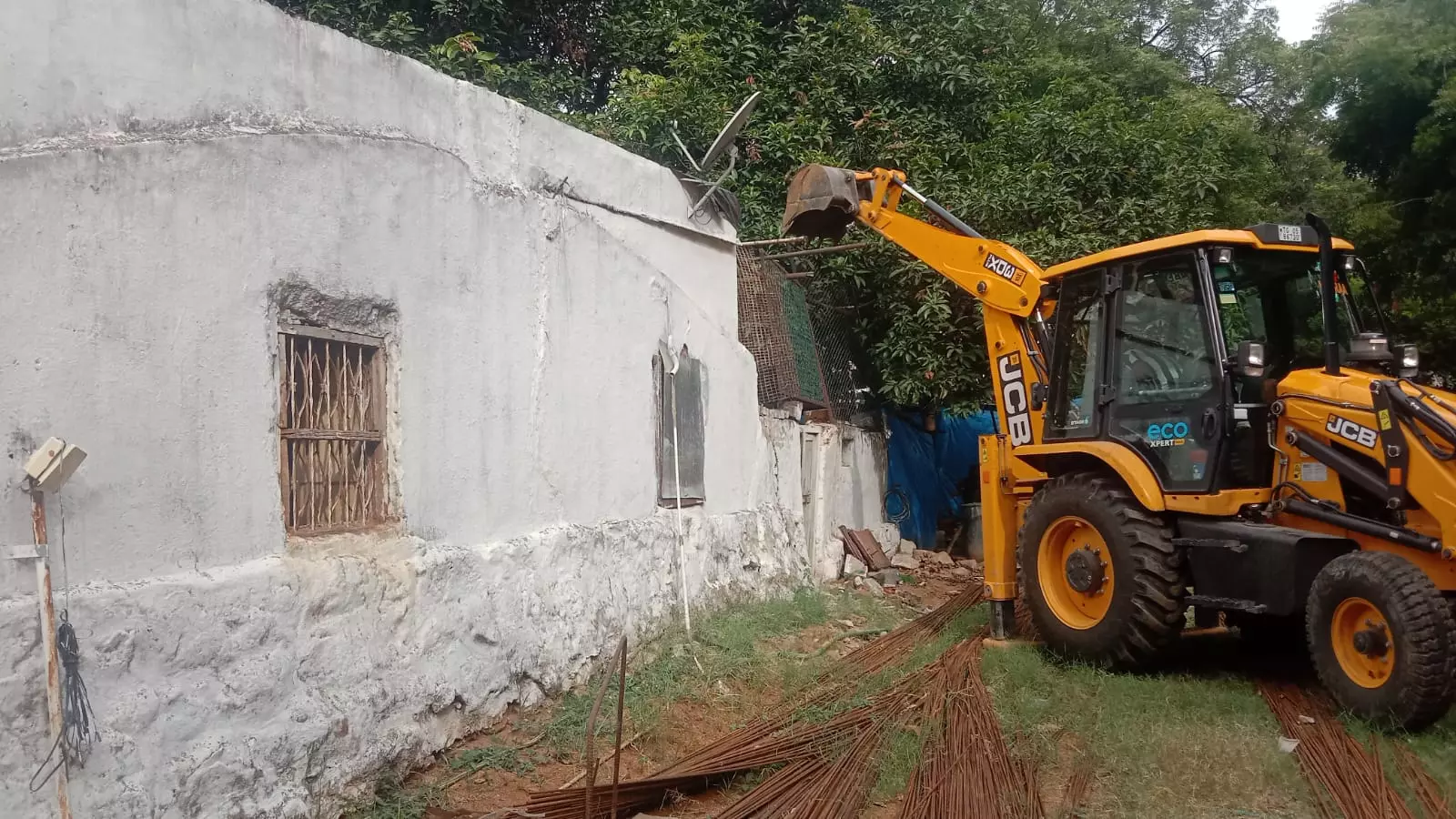 HYDRAA Reclaims 1,533-Sq Yard Park in Yellareddyguda from Encroachers HYDRAA Reclaims 1,533-Sq Yard Park in Yellareddyguda from Encroachers