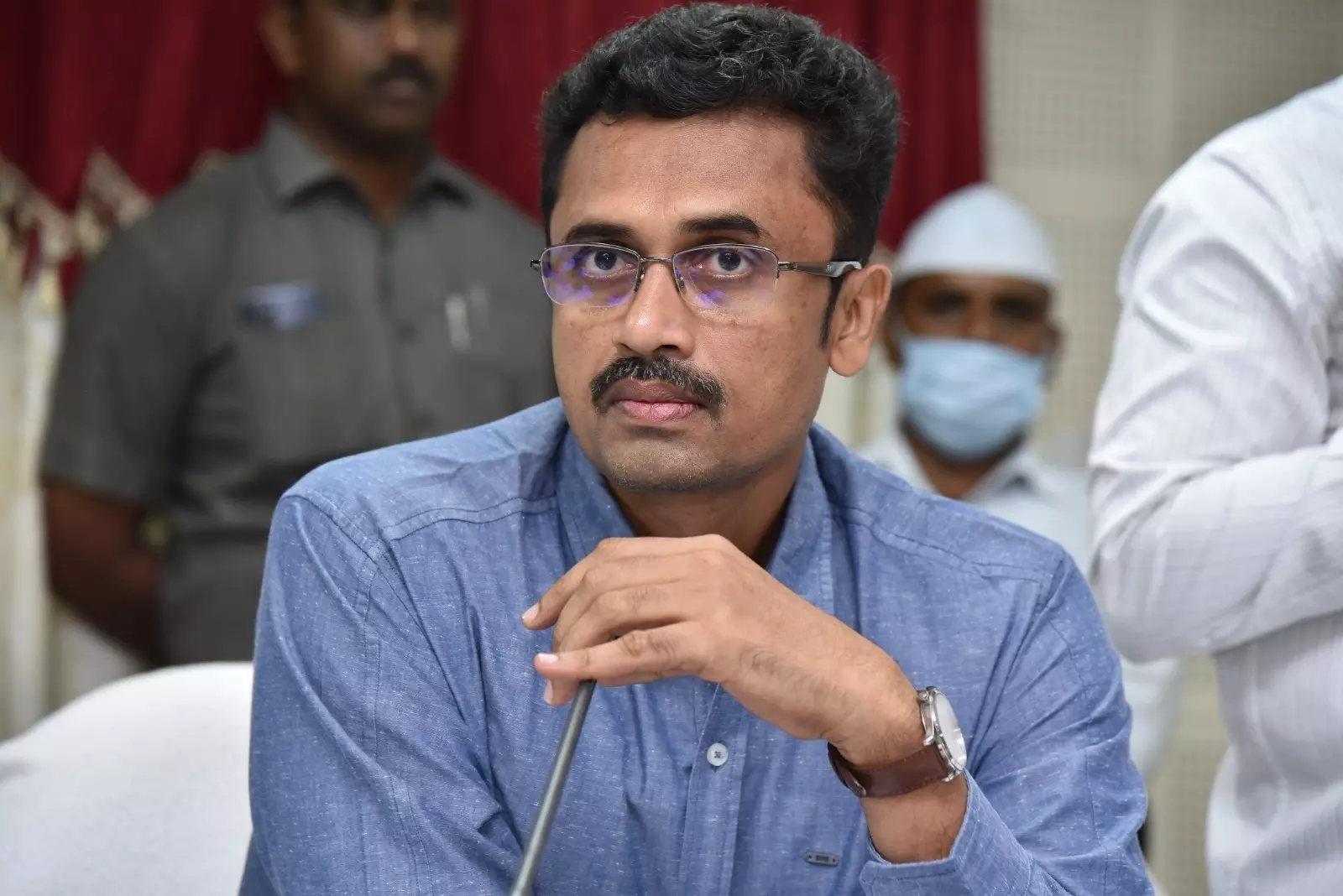 Officials Told to Take Steps to Boost Govt School Enrolment