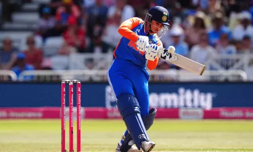 Smriti Mandhanas Elegant Maiden Ton Leads India to Win Over England in 1st T20I