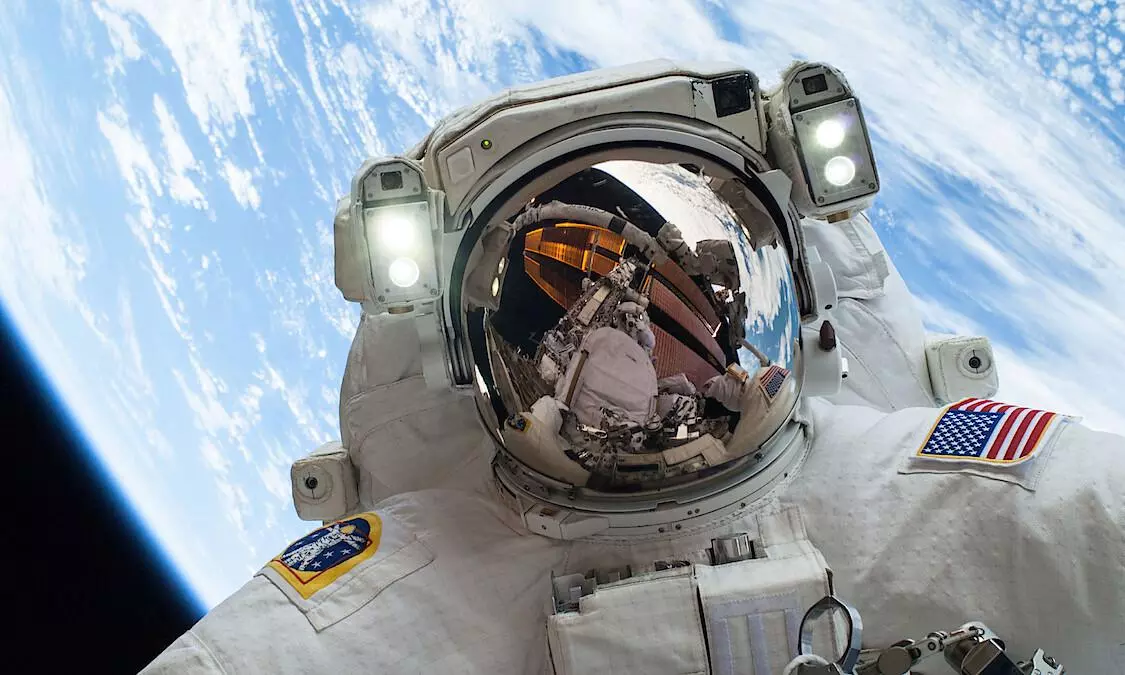 Netflix To Soon Allow Viewers To Binge Rocket Launches, Spacewalks Netflix To Soon Allow Viewers To Binge Rocket Launches, Spacewalks