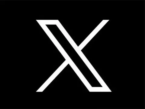 X, Centre Spar Over Lawyers Tom, Dick, and Harry Remark for Govt Officials