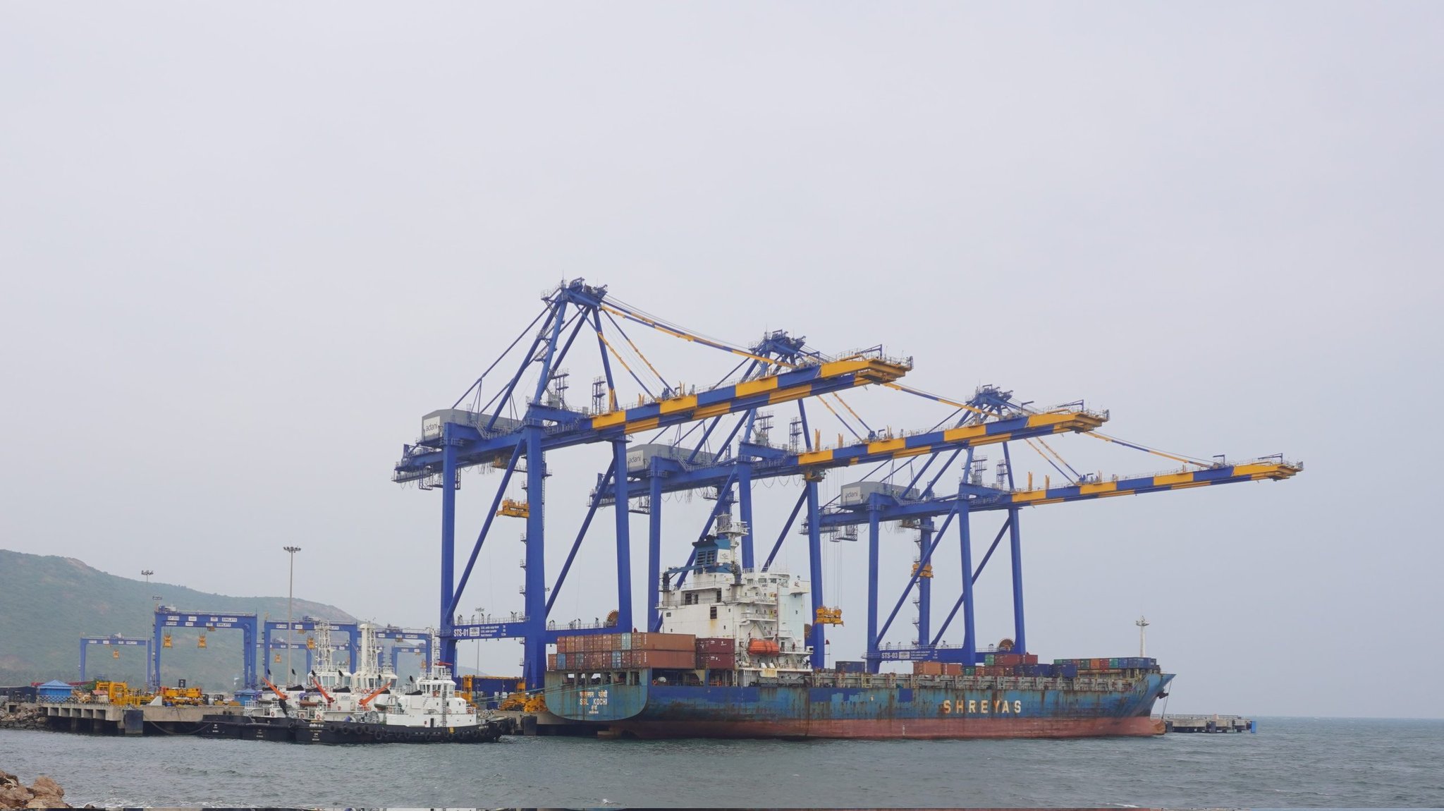 Adani Ports Reports 11% Growth in Q1 FY26 Cargo Volumes