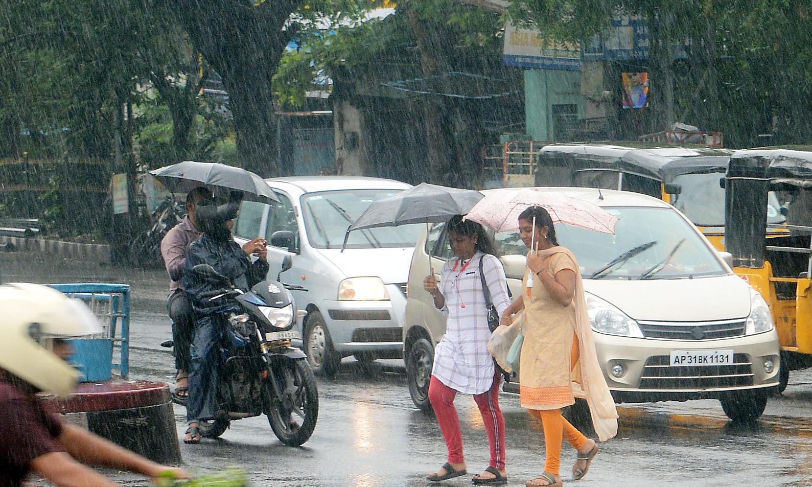 Monsoon Resumes in Telangana with Heavy Rainfall Warnings