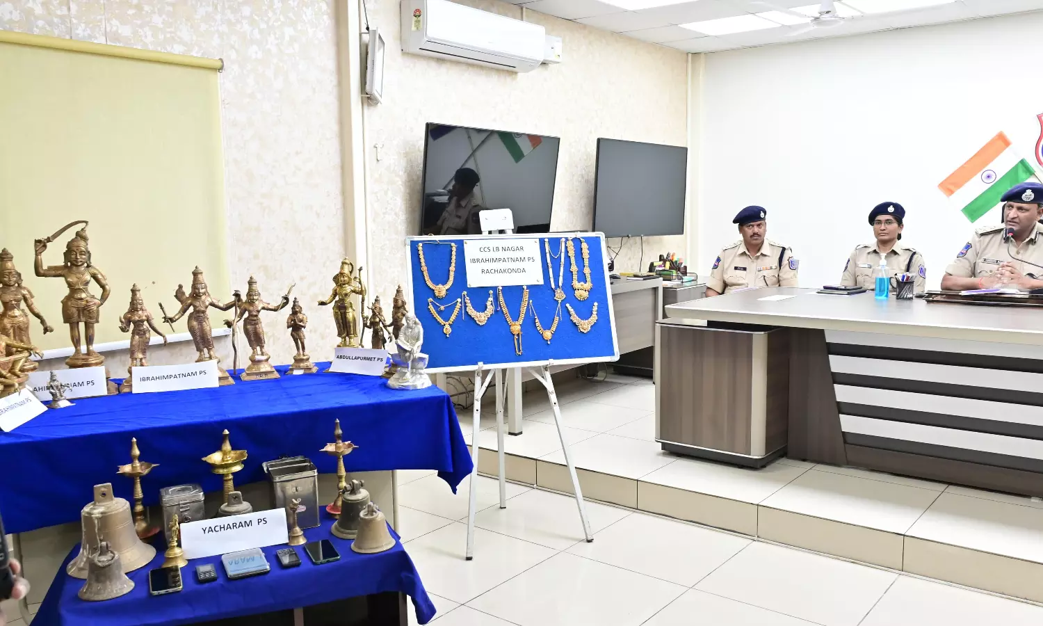 Cops Arrest 2 With 25 Stolen Panchaloha Idols