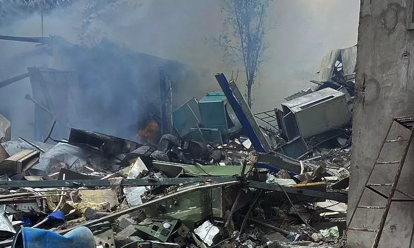 Law Pours Cold Water on Fire Safety in Factories, Building Norms too Likely to Crumble