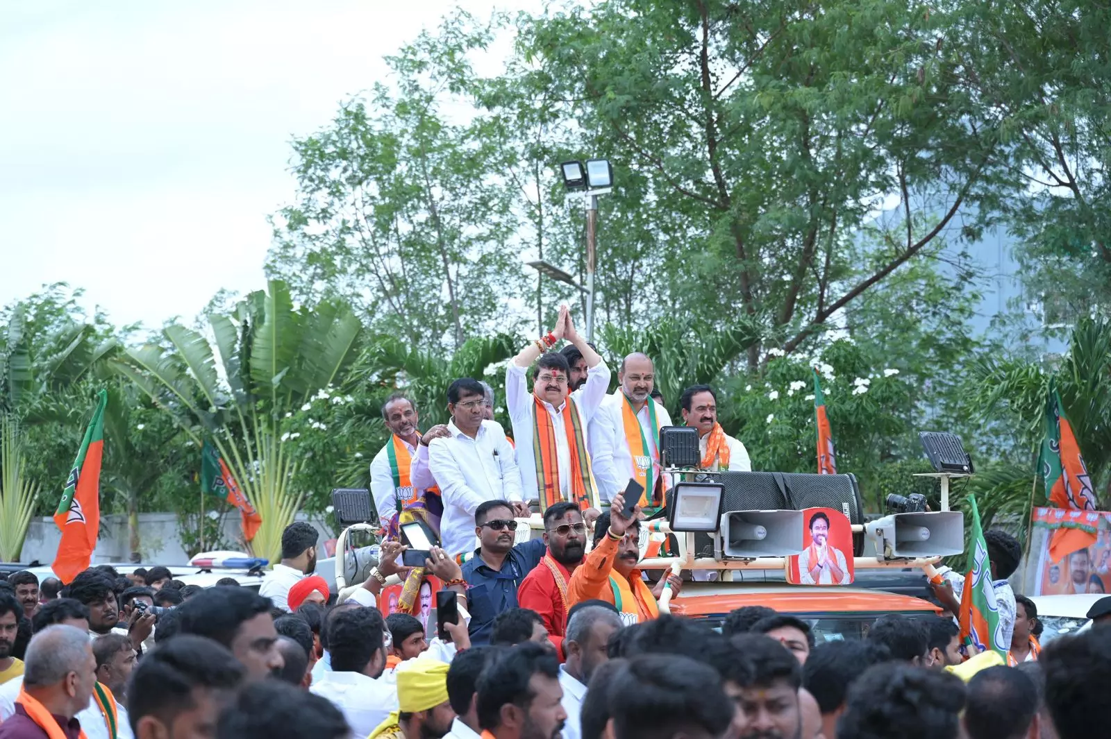 Bar Council Fetes Telangana BJP Chief Bar Council Fetes Telangana BJP Chief