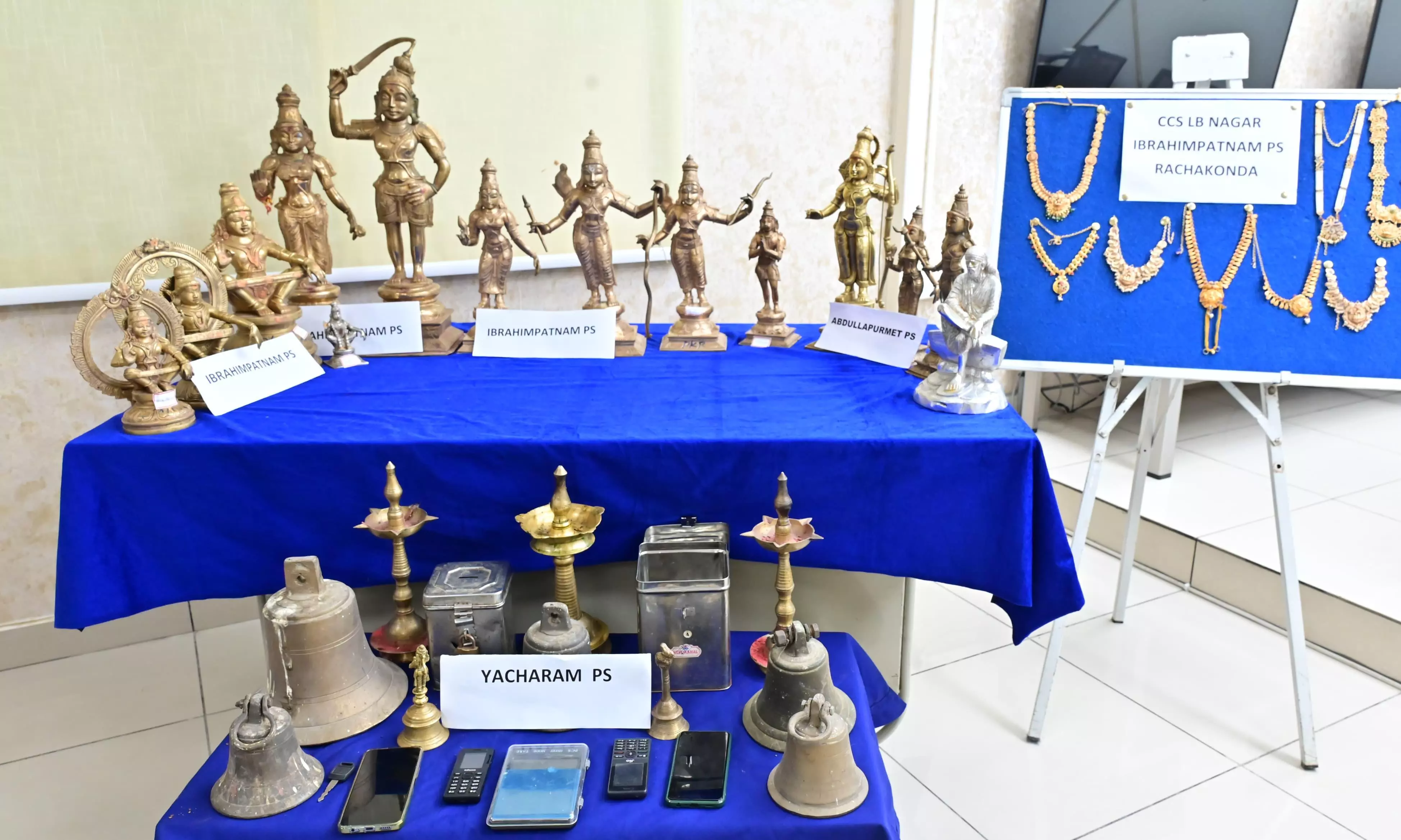 Cops Arrest 2 With 25 Stolen Panchaloha Idols