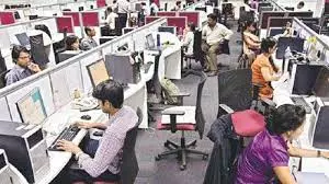 India’s Services Sector Hits 10-Month High In June India’s Services Sector Hits 10-Month High In June