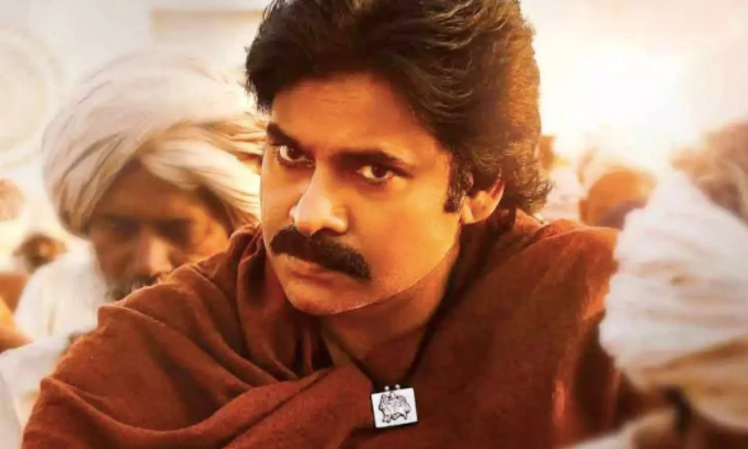 Chiru, Ram Charan heap praises on Hari Hara Veera Mallu Trailer Chiru, Ram Charan heap praises on Hari Hara Veera Mallu Trailer