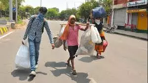 Migrant Workers Suffer Inhospitable Work Conditions Migrant Workers Suffer Inhospitable Work Conditions