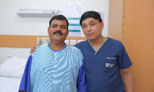 Worlds First Robotic-Assisted Cementless Medial Pivot Knee Replacement