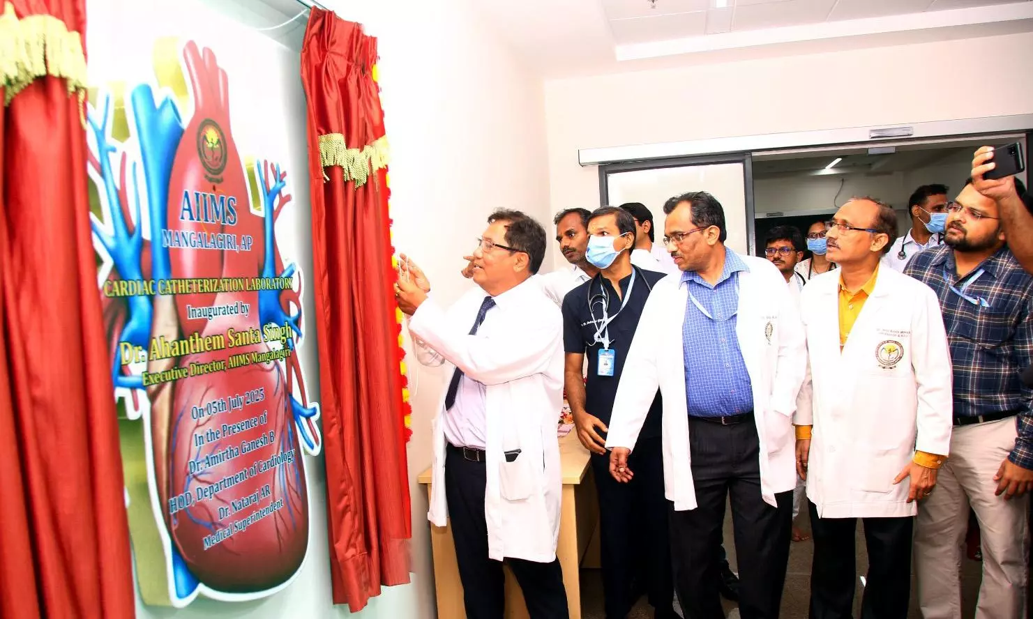 AIIMS Launches Biplane Cath Lab in Cardiology Department