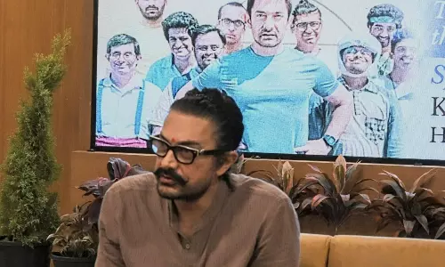 Aamir Khan Screens Sitare Zameen Par at Kanha Shanti Vanam