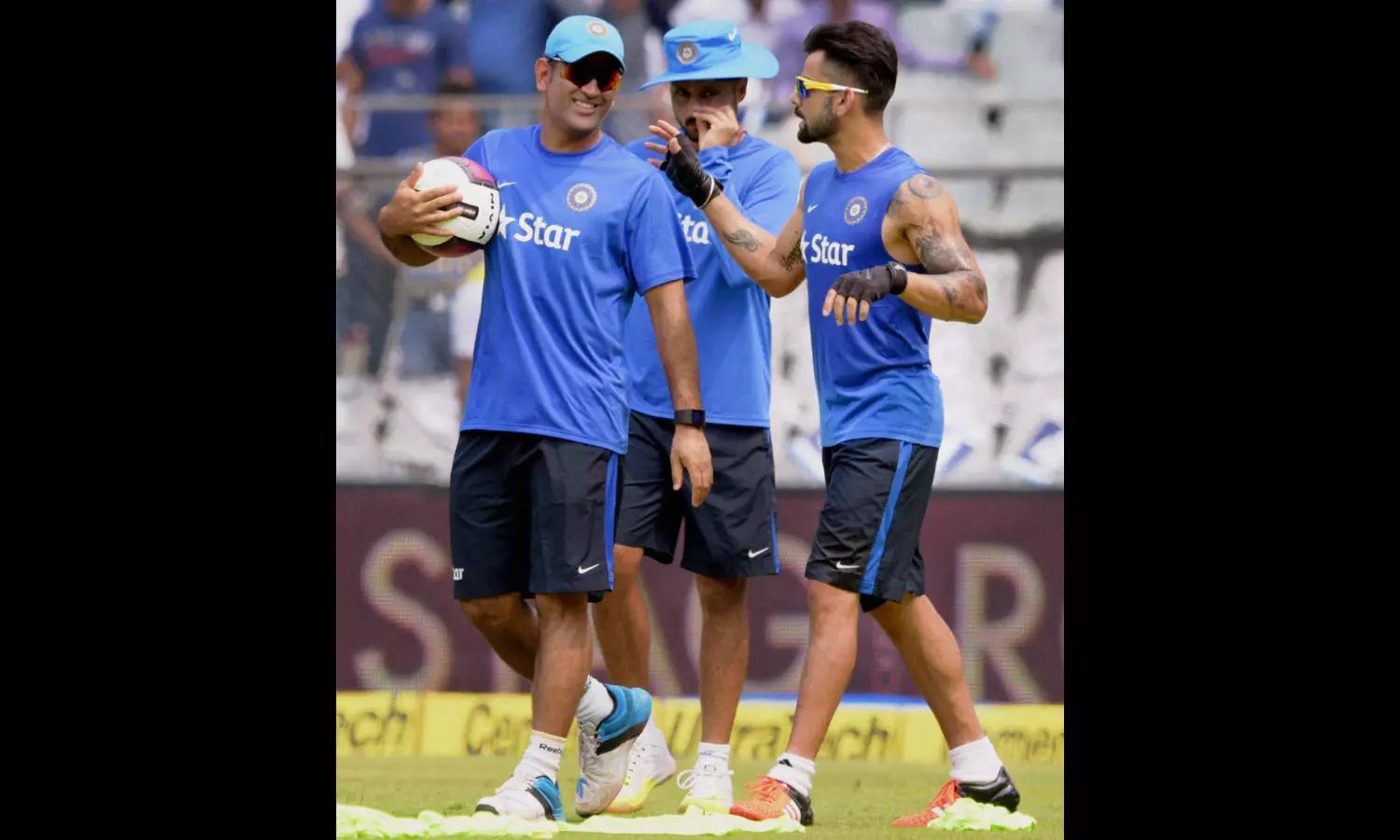He Never Spoke in Team Meetings, But..! Gary Kirsten Reveals Dhonis Quite Captaincy Style