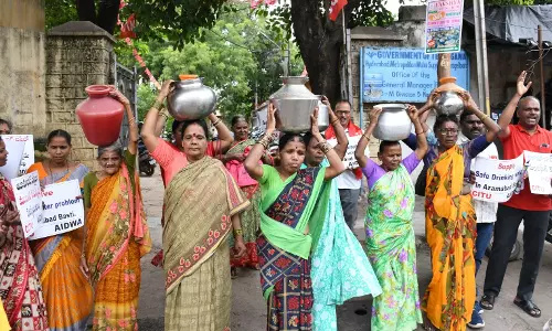 Azamabad Basti Suffers Water Shortage