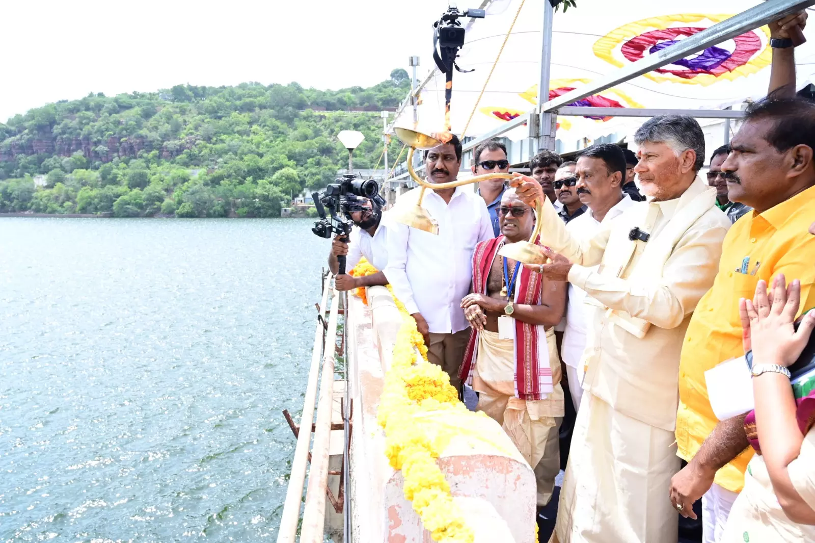 Krishna Water To Reach Nagarjuna Sagar Dam In A Week