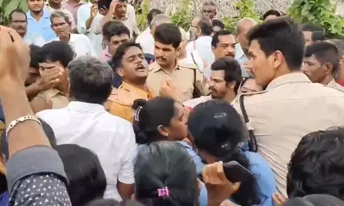 Rama Temple Land Encroachers Assault Bhadradri Temple EO in Andhra Pradesh Rama Temple Land Encroachers Assault Bhadradri Temple EO in Andhra Pradesh