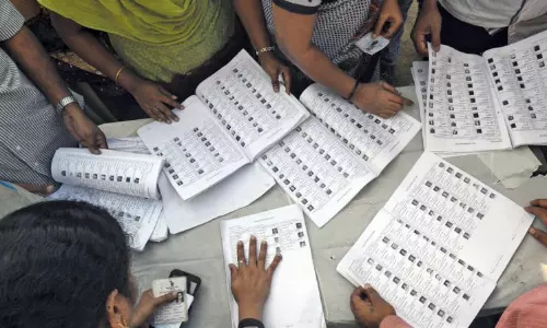CEO Reviews Voter Enrolment In Nellore Urban And Rural Constituencies CEO Reviews Voter Enrolment In Nellore Urban And Rural Constituencies