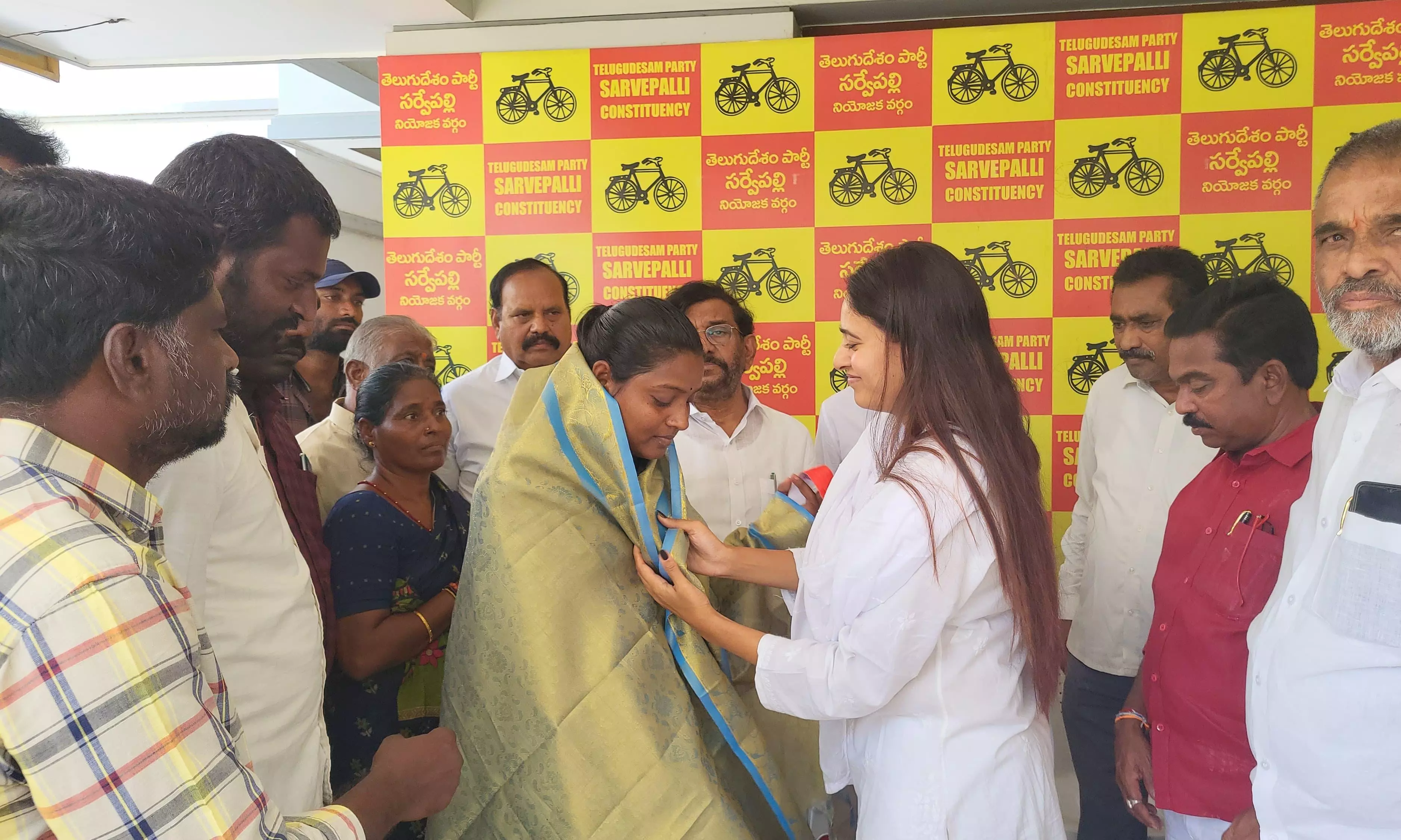 Para-Athlete Bhavani Wins Two Golds, Felicitated By Somireddy