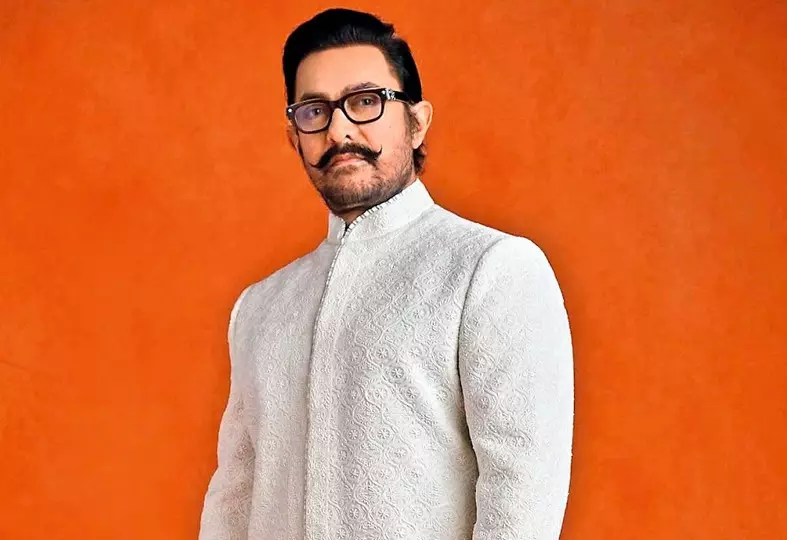 Aamir To Sing On Screen Again! Aamir To Sing On Screen Again!