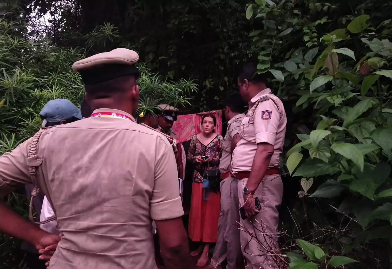 Overstaying Russian Woman Found Living In Cave With Two Young Daughters Overstaying Russian Woman Found Living In Cave With Two Young Daughters