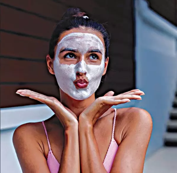 Face Time With Slap & Glow Fad