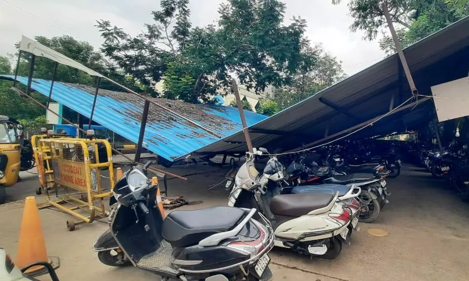 MGBS Parking Shed Caves In MGBS Parking Shed Caves In
