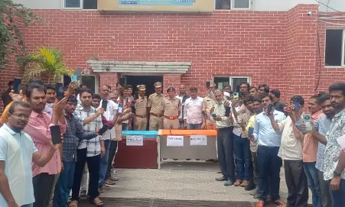 Hyderabad Police Returns 67 Lost Mobile Phones To Owners