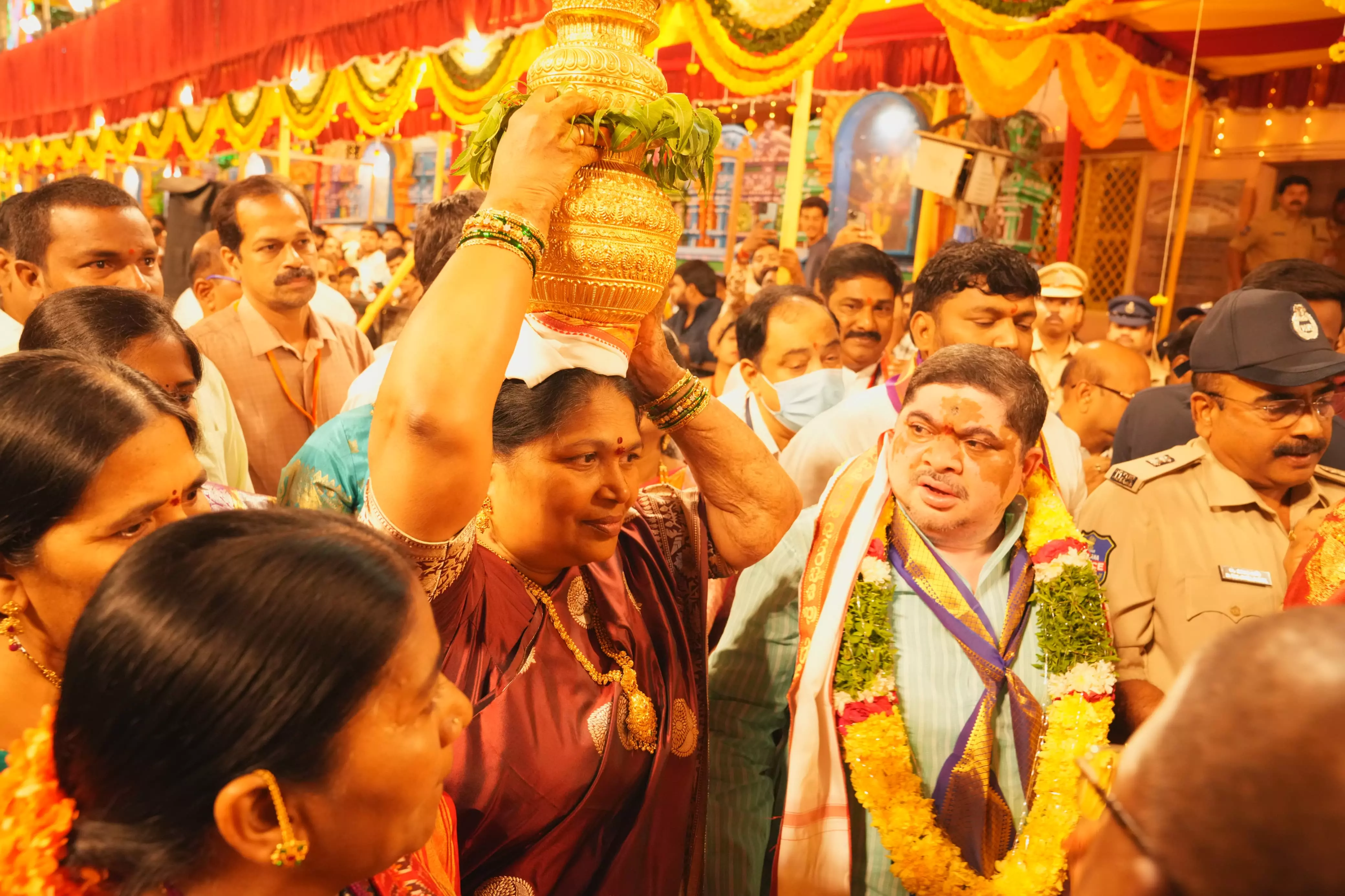 Bonalu Celebrations Commence At Sri Ujjaini Mahankali Temple On Colorful Note