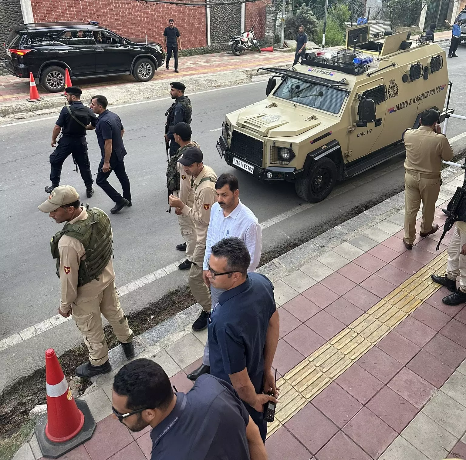 Partial Lockdown in Srinagar as Authorities Block Martyrs Day Observance Partial Lockdown in Srinagar as Authorities Block Martyrs Day Observance