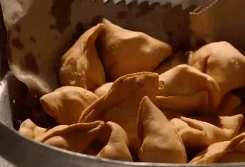 Health Ministry Asks Ministries, Departments To Display Oil, Sugar Content In Snacks