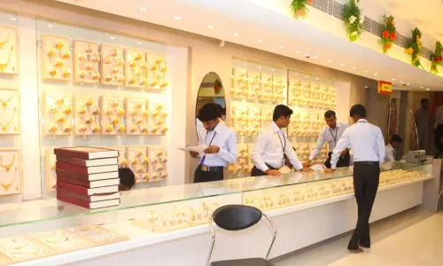 GRT Jewellers Opens 66th Showroom In Vizianagaram GRT Jewellers Opens 66th Showroom In Vizianagaram