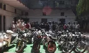 Aramghar Bike Stunt: Vehicle Traced, Cops To File Case